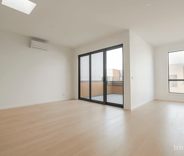 New Stylish Living in the Heart of Aurora Estate! - Photo 1