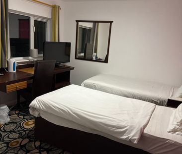 Room 215, SimplyStay Lincoln Road, Skegness, Lincolnshire, PE25 2EA - Photo 2