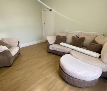 31b St Patrick's Avenue, Downpatrick, BT30 6DW - Photo 2