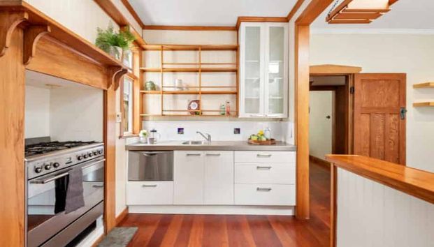 Sun-soaked 2 bedroom, Miramar - Photo 1