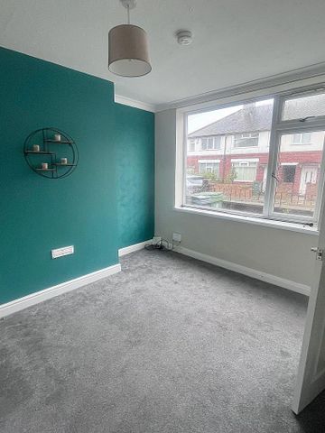 3 bedroom terraced house to rent - Photo 5