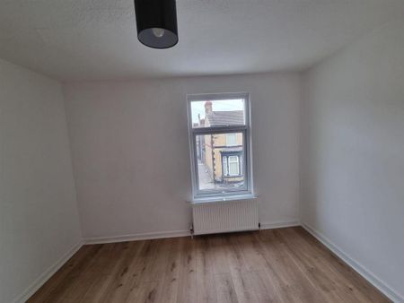 2 bedroom property to rent - Photo 2