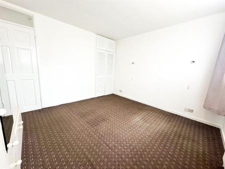 2 bedroom maisonette to rent - Photo 5