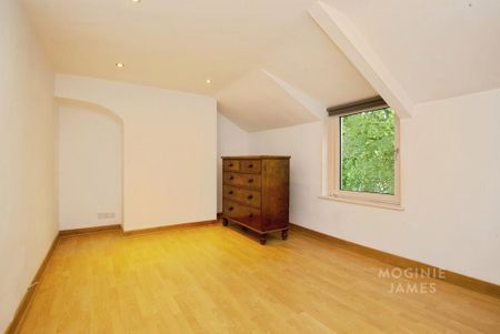 4 bedroom terraced house to rent - Photo 5