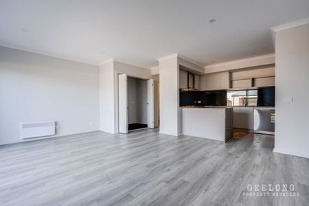 17 Geraldine Walk Wyndham Vale - Photo 3