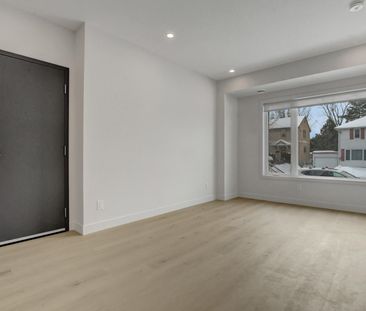 For Lease - 137 Marquette Avenue Unit# 3, Vanier and Kingsview Park... - Photo 2