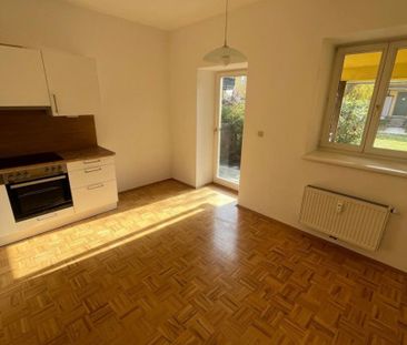 Jung Modern außergewöhnlich! Herrliche Maisonettewohnung mit Parkpl... - Foto 1