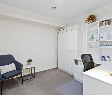 Well-Maintained Family Home in a Quiet Court Setting - Photo 6