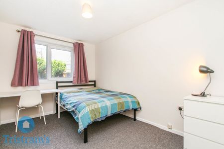 2 bed Apartment for Rent - Photo 5