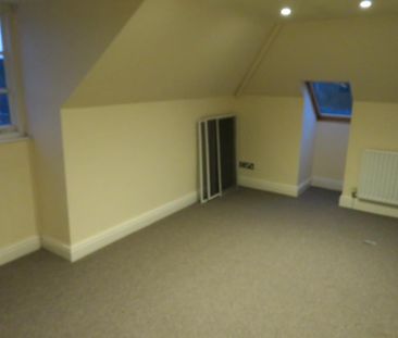 2 bedroom maisonette to rent - Photo 5