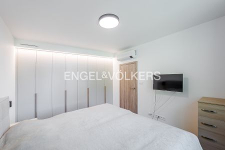 Apartment for rent, 2+kk - 1 bedroom, 61m - Photo 2