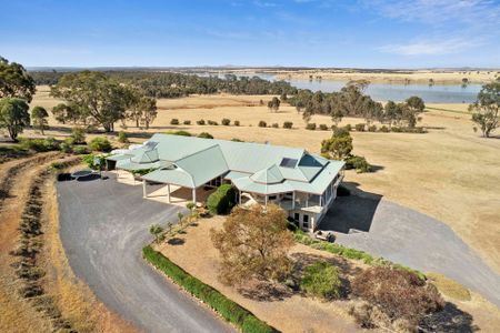 329 Seers Road, Welshmans Reef - Photo 5