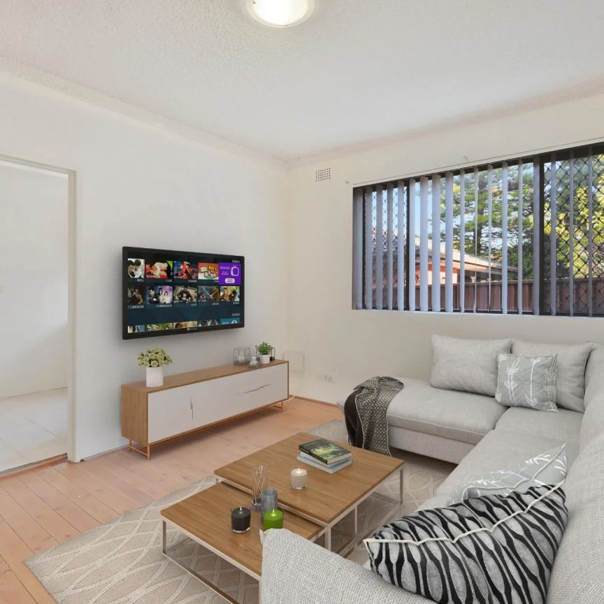 CHARMING APARTMENT IN QUIET LOCATION - Photo 1