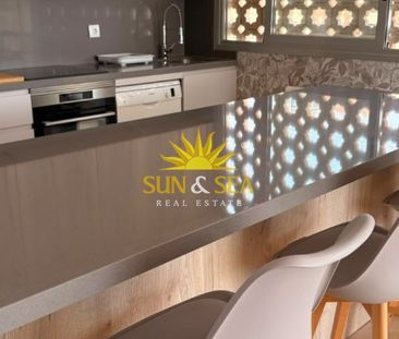 SPACIOUS 3-BEDROOM APARTMENT WITH SEA VIEWS IN BENIDORM - Foto 1