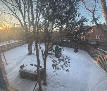 For Lease - 52 Dana Crescent, Vaughan, Ontario - Photo 3