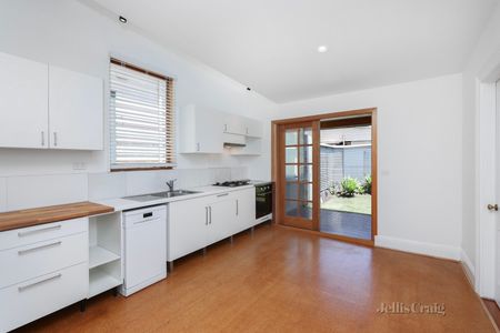 38 Ann Street, Williamstown - Photo 2