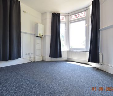 1 Bed Flat, Hart Hill House, LU2 - Photo 3