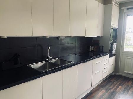 Rondellen, Järfälla - Photo 2