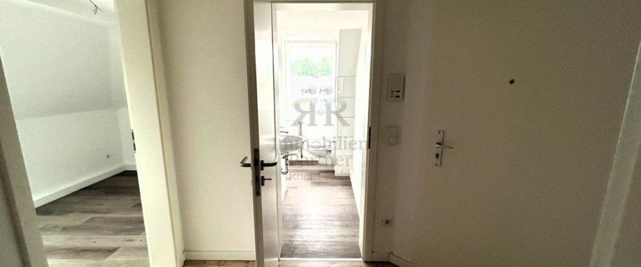 Kleine Dachgeschosswohnung in Gelsenkirchen Bismark - Foto 1