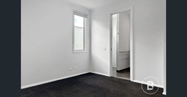 Double Storey -Townhouse - Photo 1