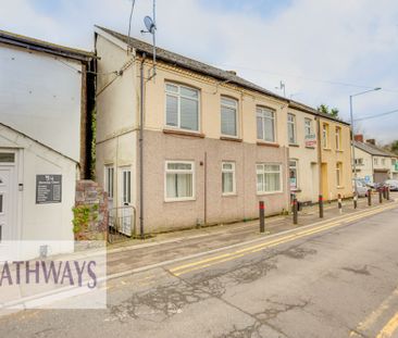 2 bed flat to rent in Two Locks Road, Cwmbran, NP44 - Photo 1