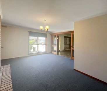 20 Dover Street, Wendouree - Photo 1