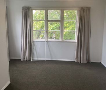 Freshly Updated Family Home in Prime Burnside Location - Photo 1