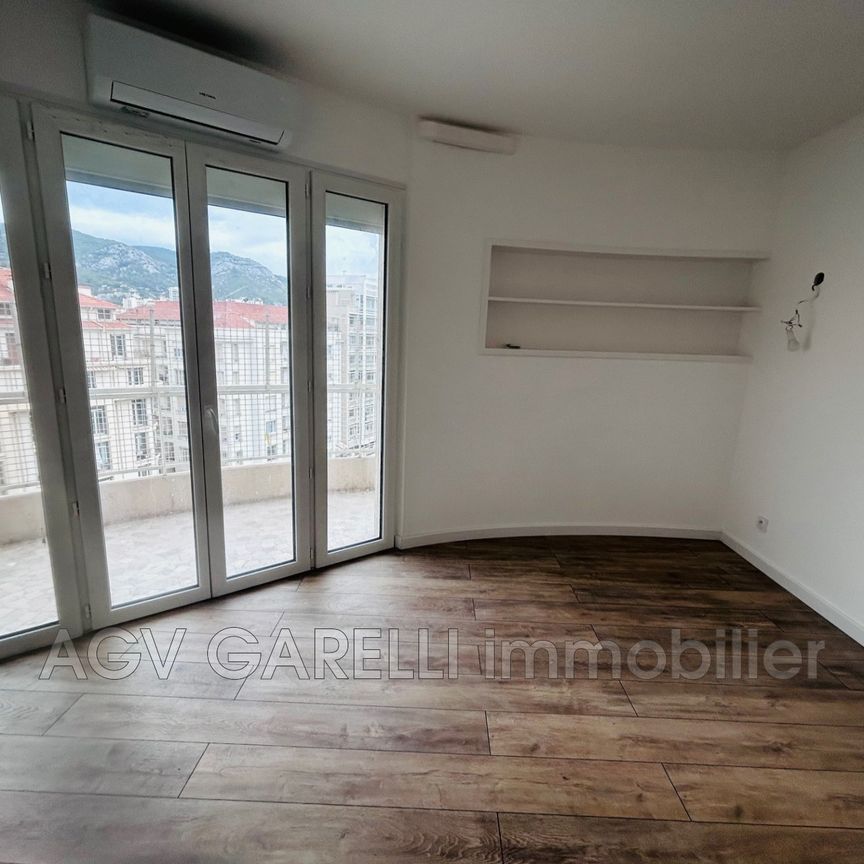 Location Appartement 5 pièces 100m² TOULON 83000 - Photo 1
