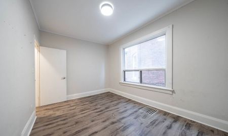 For Lease - 291 Wallace Avenue, Toronto, Ontario - Photo 4