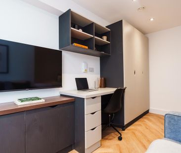 Studio to rent - Photo 1