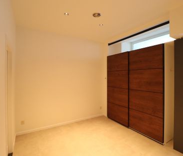 Te huur: Zeer ruim en nieuwbouw 1 slaapkamer appartement te huur in... - Photo 1