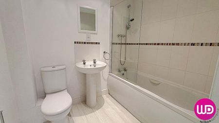 4 bedroom terraced house to rent - Photo 5