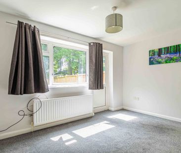 2 bed Terraced for rent - Photo 1