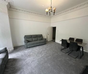 41 Knock Road Apt 1, Ballyhackamore, Belfast, BT5 6LA - Photo 1