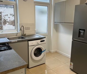 3 Bed Terraced House, Caryl Grove, L8 - Photo 3