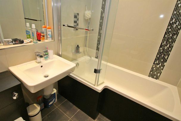 1 bedroom apartment to rent Brooklyn House, 31 Rillaton Walk, Milton Keynes, MK9 - Photo 1