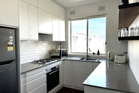 11/27 Glen Street, Bondi - Photo 3