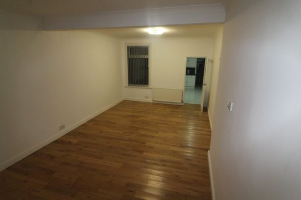 Woodlands Road, Southall, UB1 1EJ - Photo 1