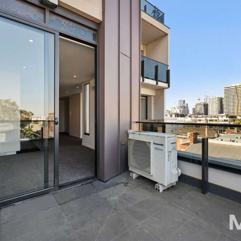 308/57 Toorak Road, South Yarra - Photo 1