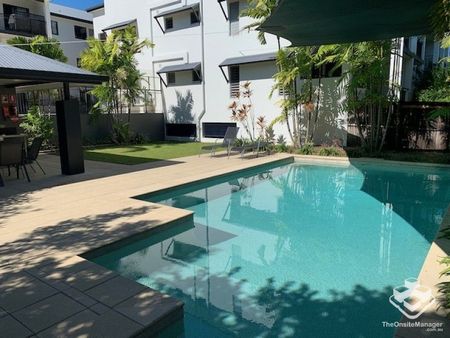 Centrally Located | 2 Bedroom | 2 Bathroom | 2 Secure Carparks - Photo 2