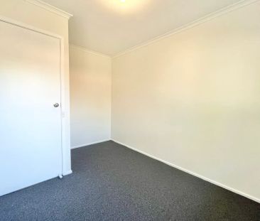 Perfect Location! - Photo 5