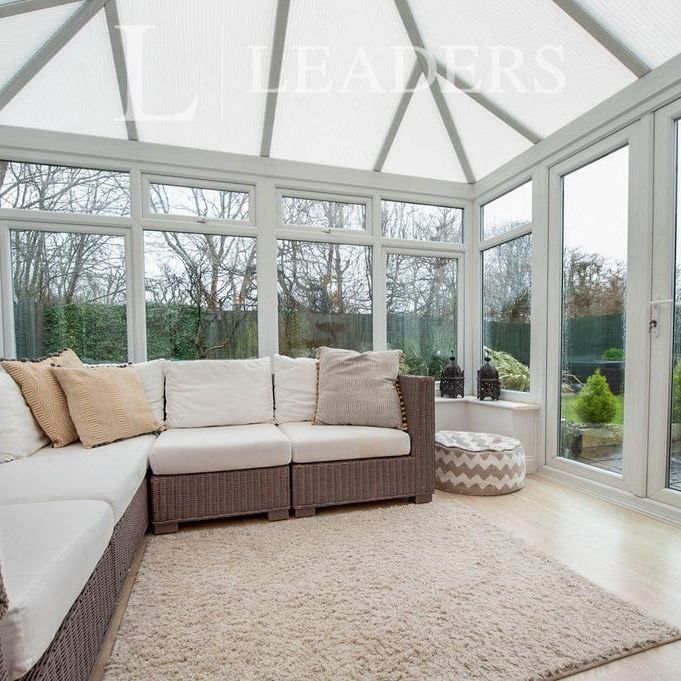 4 bedroom detached house to rent - Photo 1