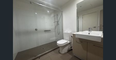 2 Bedroom apartment with city views! - Photo 5