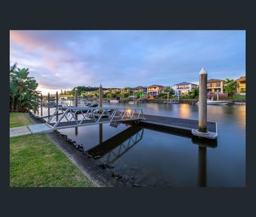 Spacious Family Waterfront Home in "The Lakes" Estate with Pool & P... - Photo 4