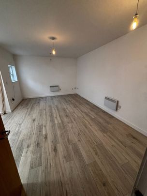 1 Bed Flat, Tib St, M4 - Photo 1