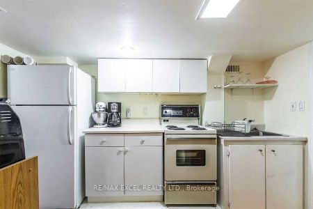 For Lease - 416 Rimilton Avenue, Toronto, Ontario - Photo 2