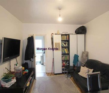 Leader Avenue, Manor, E12 - Photo 2