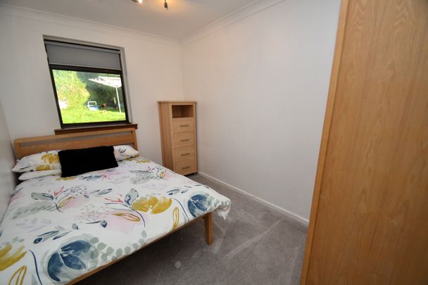 2 bed flat to rent in Montrose Street, Clydebank, G81 - Photo 1