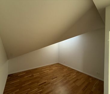 Mo­der­ne 2-Zim­mer Dach­ge­schoss­woh­nung an zen­tra­ler La­ge - Photo 5