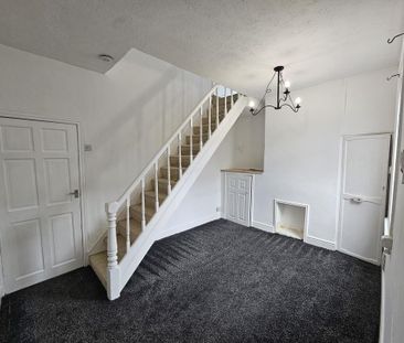 2 bedroom end of terrace house to rent - Photo 1